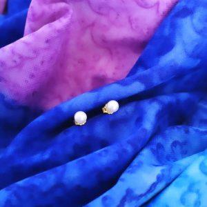 BRINCO PÉROLA DOURADO